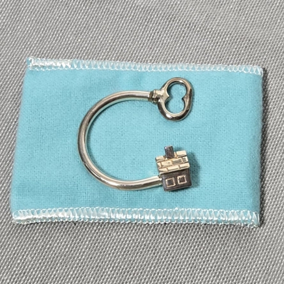 Tiffany & Co. My Sweet Home House Keyring Sterling Silver 925 w/Box & Pouch - Picture 10 of 11